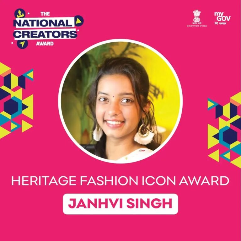 In a world of trends, @janhvsingh stays true to heritage. She has been honoured …