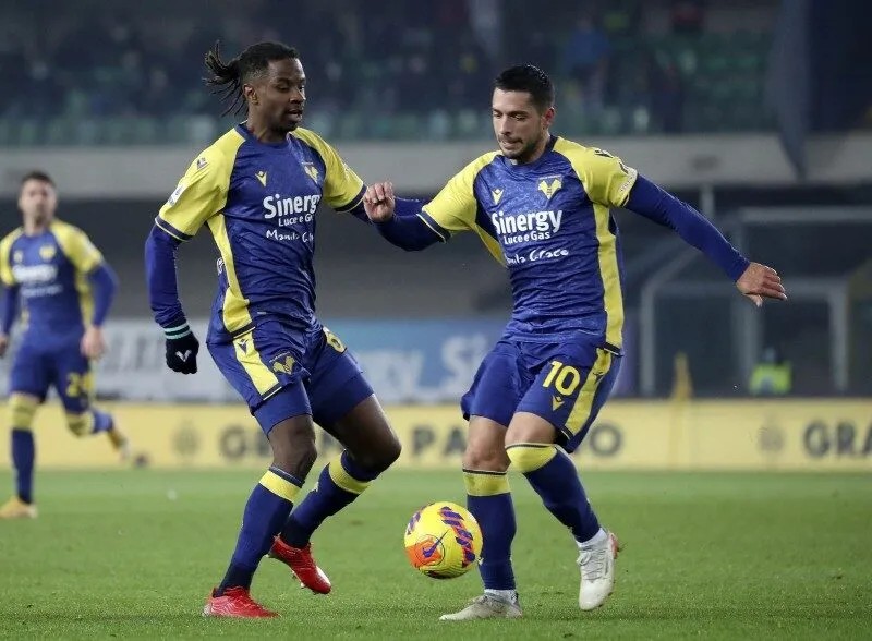 soi-keo-como-vs-hellas-verona-0h30-30-10-4